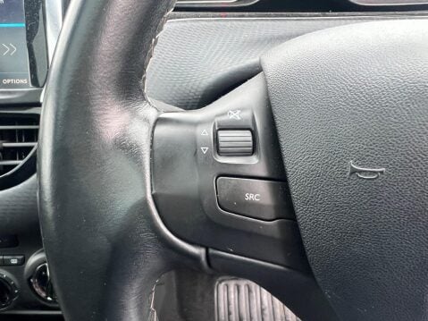 Peugeot 208 1.2 PureTech Allure Premium Euro 6 (s/s) 5dr 16