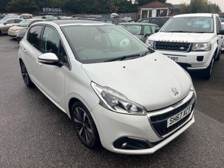 Peugeot 208 1.2 PureTech Allure Premium Euro 6 (s/s) 5dr
