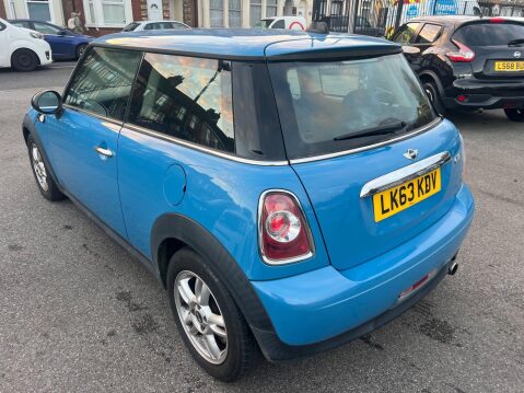 Mini Hatch 1.6 One Auto Euro 6 3dr 4