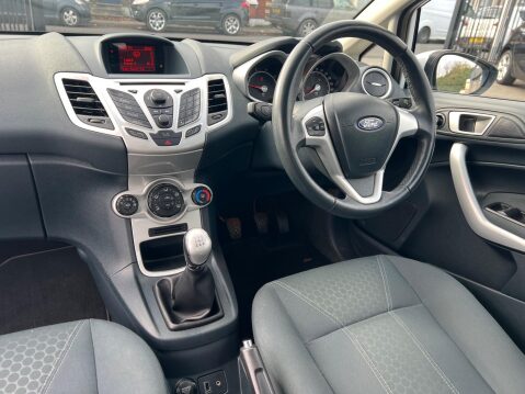 Ford Fiesta 1.25 Zetec 5dr 17