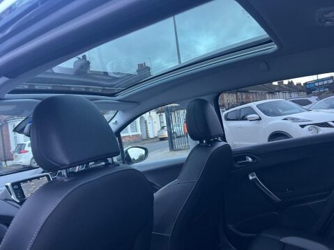 Peugeot 2008 1.2 PureTech Allure Premium Euro 6 5dr 32