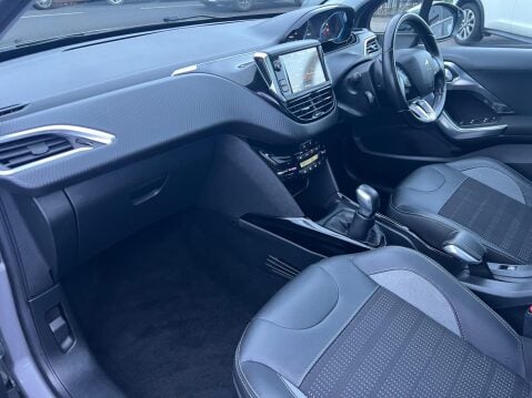Peugeot 2008 1.2 PureTech Allure Premium Euro 6 5dr 25