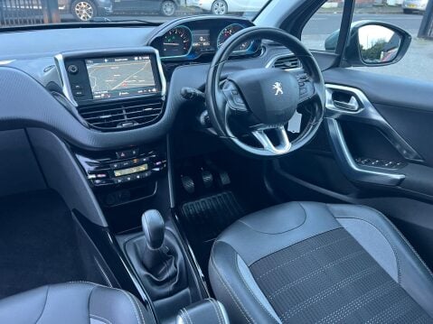 Peugeot 2008 1.2 PureTech Allure Premium Euro 6 5dr 24