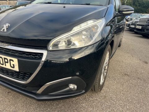 Peugeot 208 1.2 PureTech Signature Euro 6 (s/s) 5dr 10