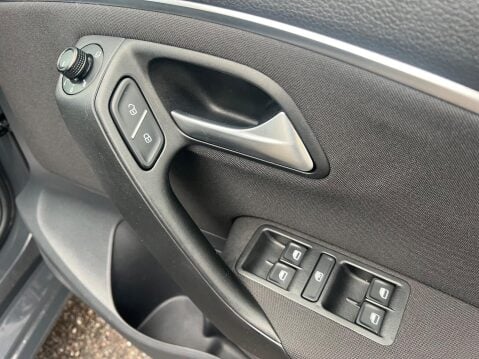 Volkswagen Polo 1.2 TSI BlueMotion Tech SE Euro 6 (s/s) 5dr 31