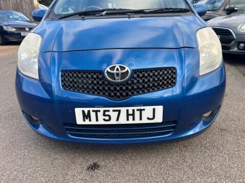 Toyota Yaris 1.3 T3 Multimode 3dr 8
