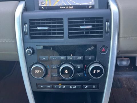 Land Rover Discovery Sport 2.0 TD4 HSE Auto 4WD Euro 6 (s/s) 5dr 33