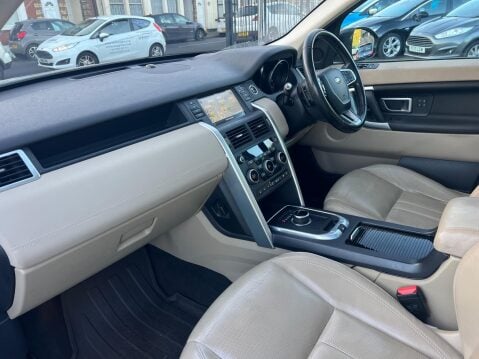 Land Rover Discovery Sport 2.0 TD4 HSE Auto 4WD Euro 6 (s/s) 5dr 22