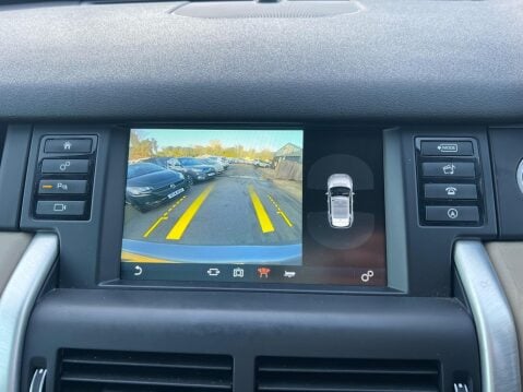 Land Rover Discovery Sport 2.0 TD4 HSE Auto 4WD Euro 6 (s/s) 5dr 32