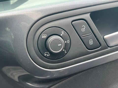 Volkswagen Beetle 1.4 TSI BlueMotion Tech Design Euro 6 (s/s) 3dr 34