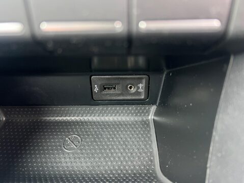 Volkswagen Beetle 1.4 TSI BlueMotion Tech Design Euro 6 (s/s) 3dr 39