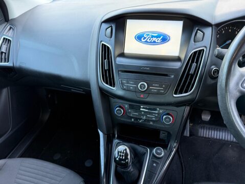 Ford Focus 1.0T EcoBoost Titanium Euro 6 (s/s) 5dr 11