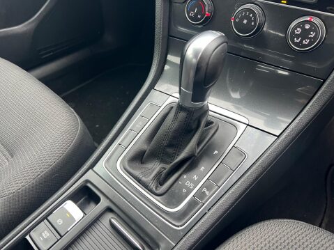 Volkswagen Golf 1.0 TSI SE DSG Euro 6 (s/s) 5dr 28