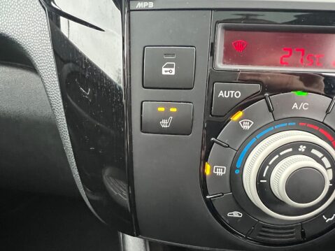 Kia Venga 1.6 3 Auto Euro 5 5dr (Sat Nav) 33