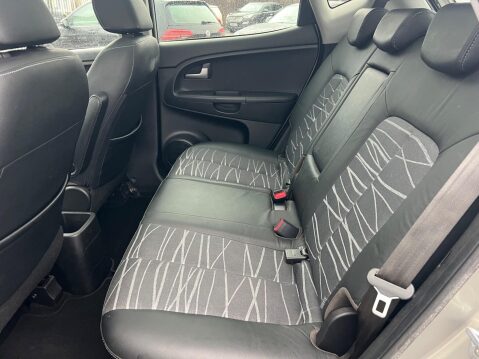 Kia Venga 1.6 3 Auto Euro 5 5dr (Sat Nav) 29