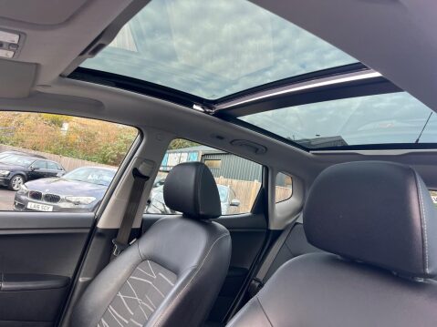 Kia Venga 1.6 3 Auto Euro 5 5dr (Sat Nav) 27