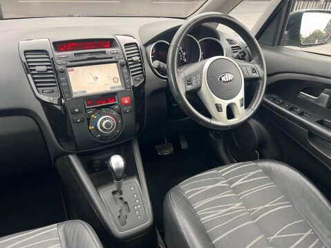Kia Venga 1.6 3 Auto Euro 5 5dr (Sat Nav) 22