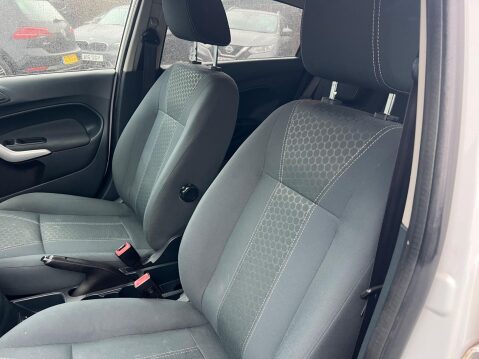 Ford Fiesta 1.6 Titanium 5dr 23