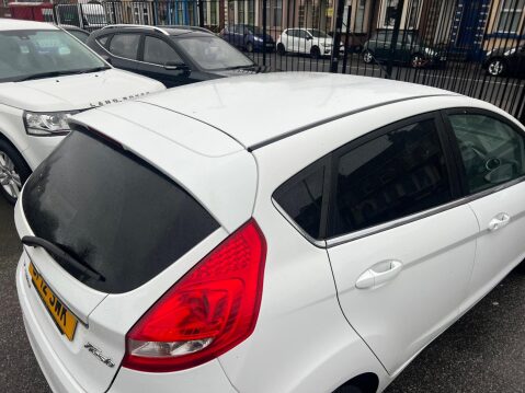 Ford Fiesta 1.6 Titanium 5dr 14