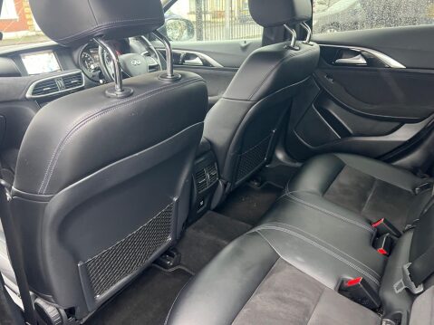 Infiniti Q30 1.6T Business Executive Hatchback 5dr Petrol Manual Euro 6 (s/s) (122 ps) 25