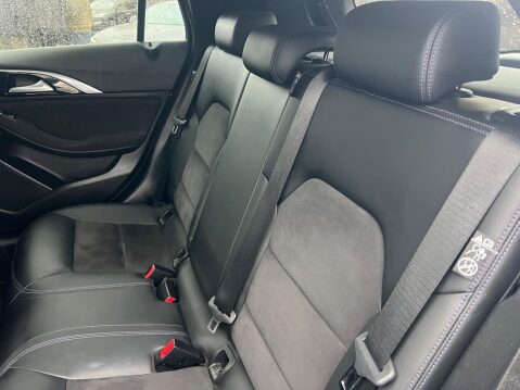 Infiniti Q30 1.6T Business Executive Hatchback 5dr Petrol Manual Euro 6 (s/s) (122 ps) 27