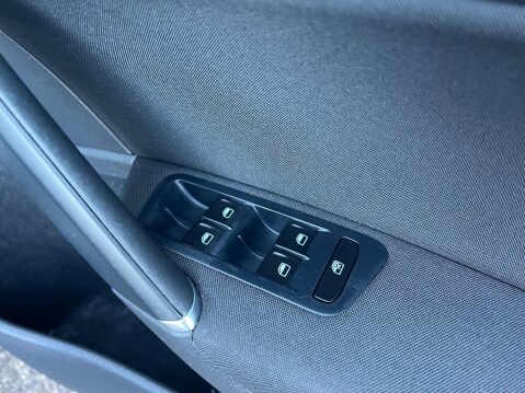 Volkswagen Golf 1.4 TSI BlueMotion Tech Match DSG Euro 5 (s/s) 5dr 31