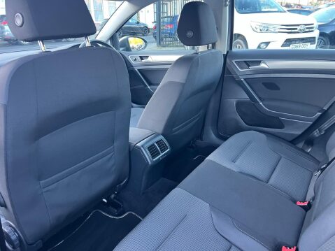 Volkswagen Golf 1.4 TSI BlueMotion Tech Match DSG Euro 5 (s/s) 5dr 27