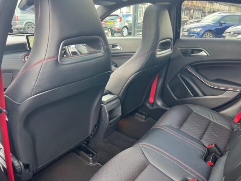 Mercedes-Benz A Class 2.0 A250 Engineered by AMG 7G-DCT 4MATIC Euro 6 (s/s) 5dr 29