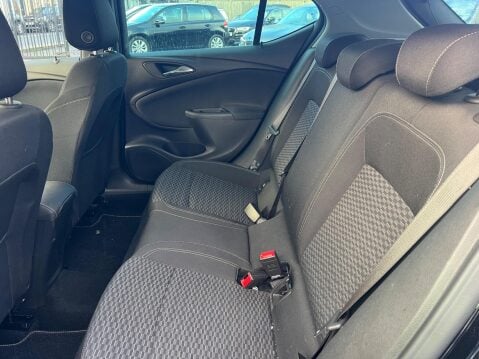 Vauxhall Astra 1.4i Turbo SRi Euro 6 5dr 27