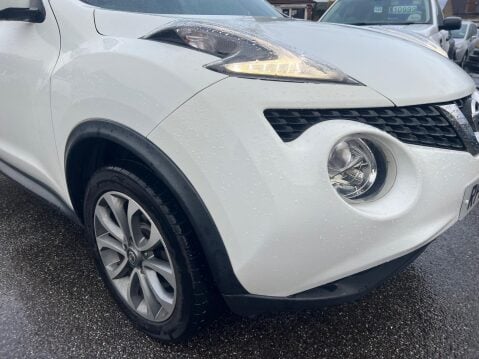 Nissan Juke 1.6 DIG-T Tekna Euro 6 (s/s) 5dr 12