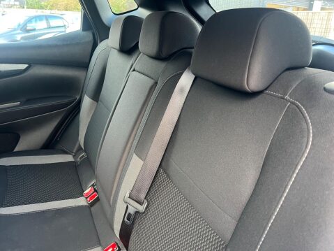 Nissan Qashqai 1.3 DIG-T Acenta Premium DCT Auto Euro 6 (s/s) 5dr 27