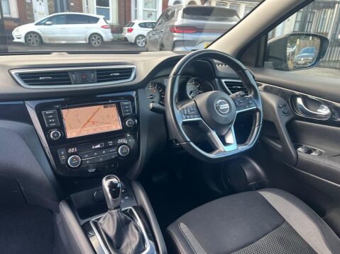 Nissan Qashqai 1.3 DIG-T Acenta Premium DCT Auto Euro 6 (s/s) 5dr 21