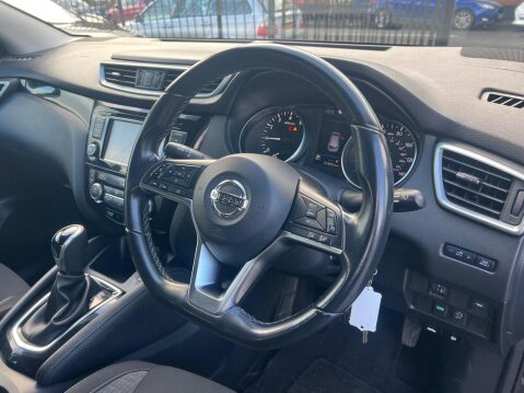 Nissan Qashqai 1.3 DIG-T Acenta Premium DCT Auto Euro 6 (s/s) 5dr 17