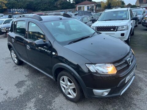 Dacia Sandero Stepway 0.9 TCe Laureate Euro 5 5dr 8