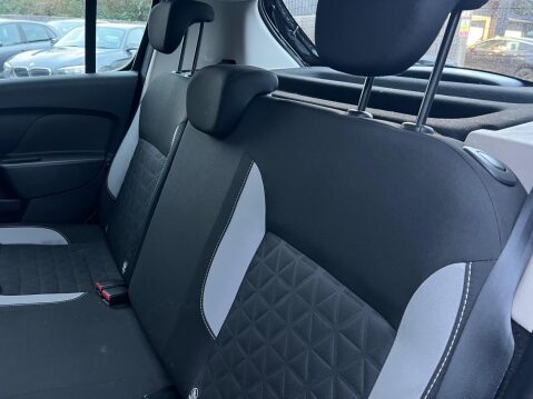 Dacia Sandero Stepway 0.9 TCe Laureate Euro 5 5dr 21