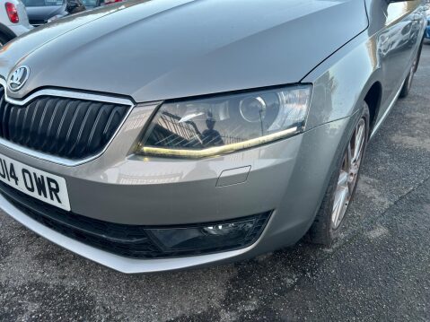 Skoda Octavia 1.4 TSI Elegance DSG Euro 5 (s/s) 5dr 10