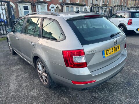 Skoda Octavia 1.4 TSI Elegance DSG Euro 5 (s/s) 5dr 4