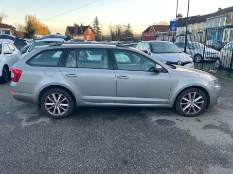 Skoda Octavia 1.4 TSI Elegance DSG Euro 5 (s/s) 5dr 7