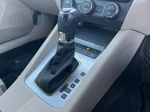 Skoda Octavia 1.4 TSI Elegance DSG Euro 5 (s/s) 5dr 19