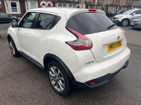 Nissan Juke 1.6 DIG-T Tekna Euro 6 (s/s) 5dr 4