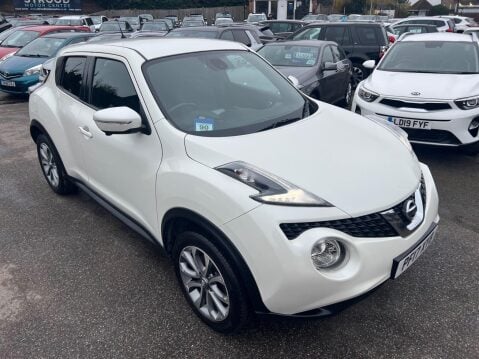 Nissan Juke 1.6 DIG-T Tekna Euro 6 (s/s) 5dr 8