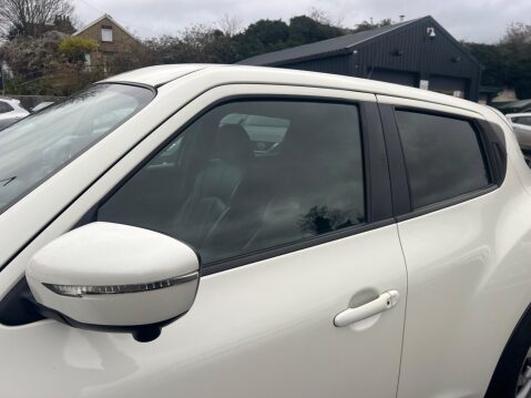 Nissan Juke 1.6 DIG-T Tekna Euro 6 (s/s) 5dr 14