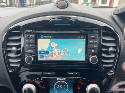 Nissan Juke 1.6 DIG-T Tekna Euro 6 (s/s) 5dr 30