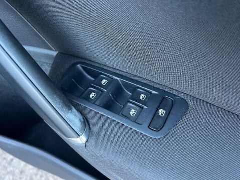 Volkswagen Golf 1.0 TSI SE Euro 6 (s/s) 5dr 25