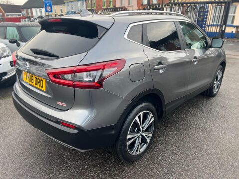 Nissan Qashqai 1.2 DIG-T N-Connecta XTRON Euro 6 (s/s) 5dr 6
