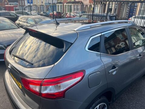 Nissan Qashqai 1.2 DIG-T Tekna 2WD Euro 5 (s/s) 5dr 16