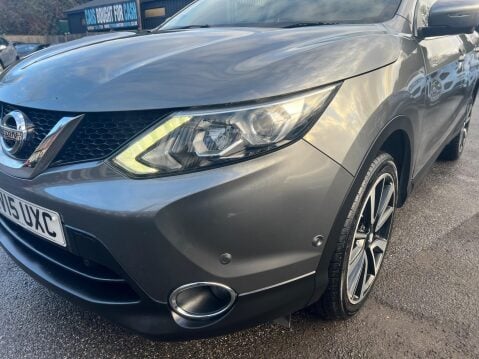 Nissan Qashqai 1.2 DIG-T Tekna 2WD Euro 5 (s/s) 5dr 10