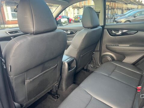 Nissan Qashqai 1.2 DIG-T Tekna 2WD Euro 5 (s/s) 5dr 27