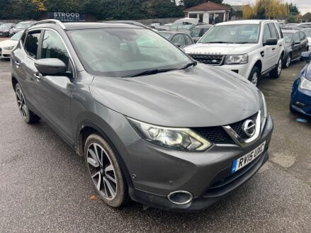 Nissan Qashqai 1.2 DIG-T Tekna 2WD Euro 5 (s/s) 5dr