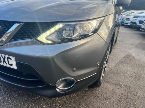 Nissan Qashqai 1.2 DIG-T Tekna 2WD Euro 5 (s/s) 5dr 11